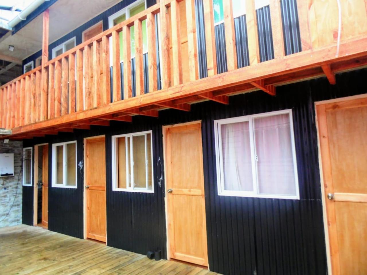 Rustik Hostel Пуэрто-Монт Экстерьер фото